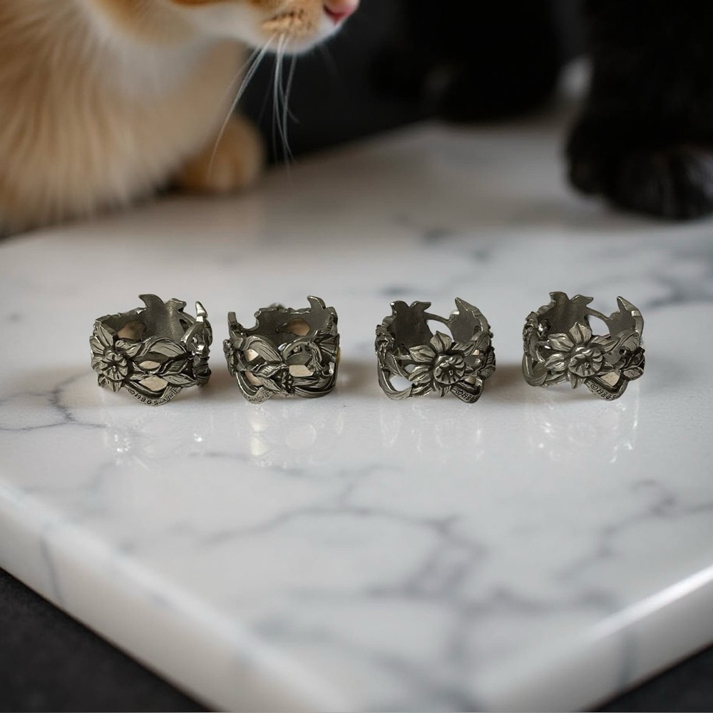 ✨ Set of 4 Seagull Fine Pewter Napkin Rings - Daffodil Design 🌸